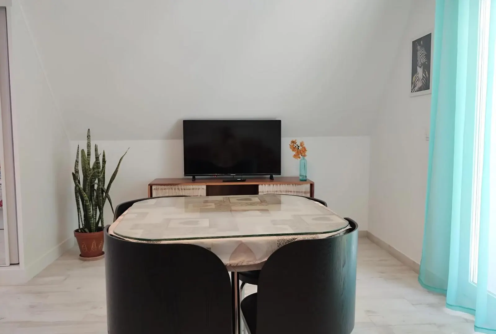 Apartamento Hexagonal En 托雷莫利诺斯 公寓