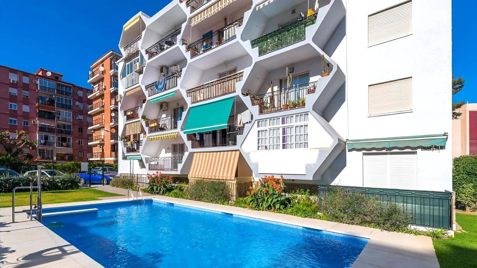 Apartamento Hexagonal En Torremolinos 0*,